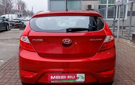 Hyundai Solaris II рестайлинг, 2011 год, 687 000 рублей, 6 фотография