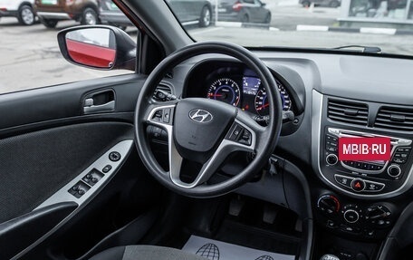 Hyundai Solaris II рестайлинг, 2011 год, 687 000 рублей, 13 фотография