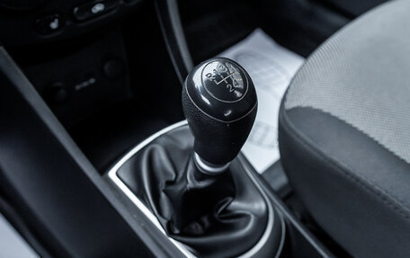 Hyundai Solaris II рестайлинг, 2011 год, 687 000 рублей, 18 фотография