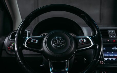 Volkswagen Polo VI (EU Market), 2018 год, 613 200 рублей, 11 фотография