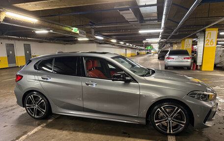 BMW 1 серия, 2022 год, 4 500 000 рублей, 3 фотография