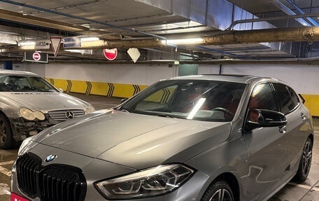 BMW 1 серия, 2022 год, 4 500 000 рублей, 14 фотография