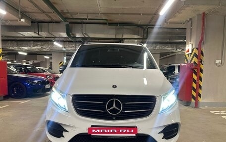 Mercedes-Benz V-Класс, 2018 год, 3 999 000 рублей, 2 фотография