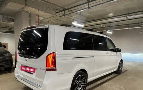 Mercedes-Benz V-Класс, 2018 год, 3 999 000 рублей, 4 фотография