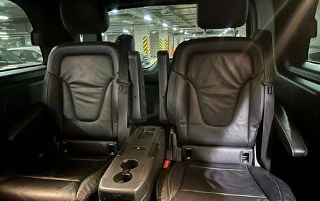 Mercedes-Benz V-Класс, 2018 год, 3 999 000 рублей, 25 фотография