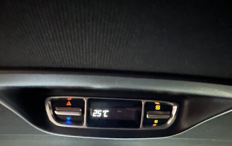 Mercedes-Benz V-Класс, 2018 год, 3 999 000 рублей, 30 фотография