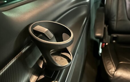 Mercedes-Benz V-Класс, 2018 год, 3 999 000 рублей, 32 фотография