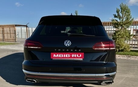 Volkswagen Touareg III, 2018 год, 4 690 000 рублей, 4 фотография
