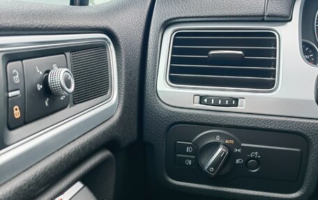 Volkswagen Touareg III, 2016 год, 3 000 000 рублей, 14 фотография