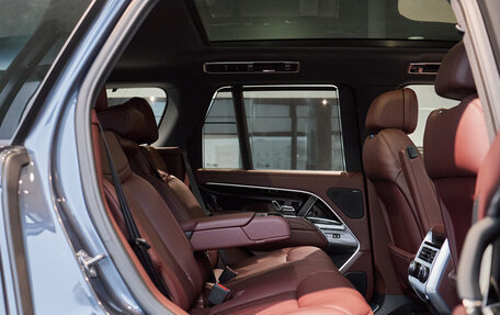 Land Rover Range Rover IV рестайлинг, 2025 год, 23 000 000 рублей, 12 фотография