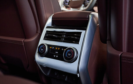 Land Rover Range Rover IV рестайлинг, 2025 год, 23 000 000 рублей, 21 фотография