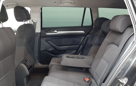 Volkswagen Passat B8 рестайлинг, 2019 год, 2 270 000 рублей, 12 фотография