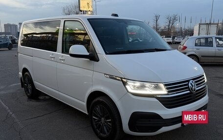 Volkswagen Caravelle T6 рестайлинг, 2021 год, 5 450 000 рублей, 5 фотография