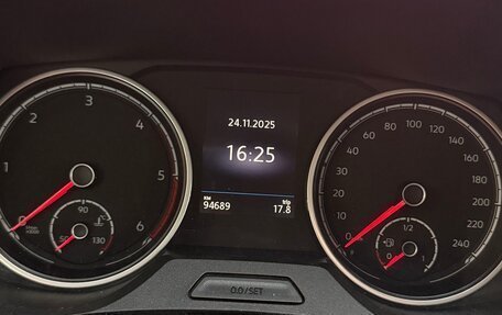 Volkswagen Caravelle T6 рестайлинг, 2021 год, 5 450 000 рублей, 10 фотография