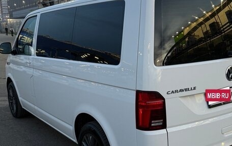 Volkswagen Caravelle T6 рестайлинг, 2021 год, 5 450 000 рублей, 6 фотография