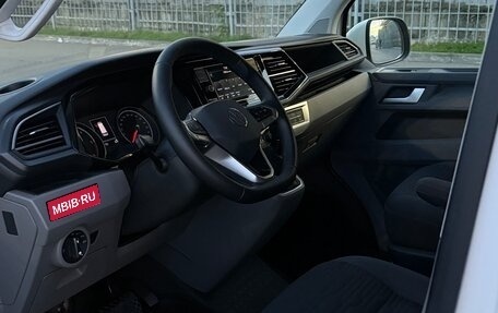 Volkswagen Caravelle T6 рестайлинг, 2021 год, 5 450 000 рублей, 7 фотография