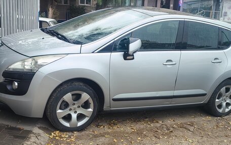 Peugeot 3008 I рестайлинг, 2012 год, 990 000 рублей, 2 фотография