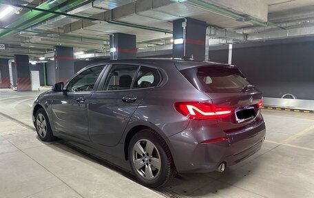 BMW 1 серия, 2021 год, 2 150 000 рублей, 8 фотография