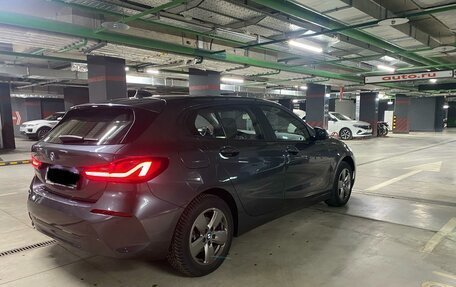 BMW 1 серия, 2021 год, 2 150 000 рублей, 2 фотография