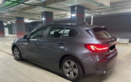 BMW 1 серия, 2021 год, 2 150 000 рублей, 6 фотография