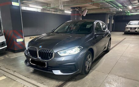 BMW 1 серия, 2021 год, 2 150 000 рублей, 5 фотография