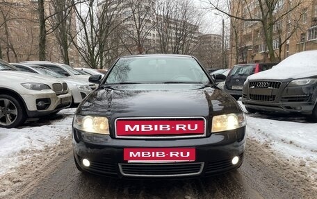 Audi A4, 2004 год, 800 000 рублей, 8 фотография
