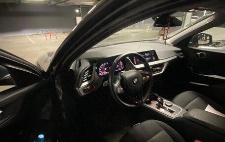 BMW 1 серия, 2021 год, 2 178 000 рублей, 7 фотография