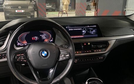 BMW 1 серия, 2021 год, 2 178 000 рублей, 10 фотография