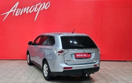Mitsubishi Outlander III рестайлинг 3, 2013 год, 1 070 000 рублей, 3 фотография