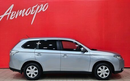 Mitsubishi Outlander III рестайлинг 3, 2013 год, 1 070 000 рублей, 6 фотография