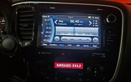 Mitsubishi Outlander III рестайлинг 3, 2013 год, 1 070 000 рублей, 14 фотография