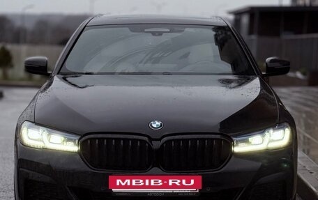 BMW 5 серия, 2021 год, 5 050 000 рублей, 2 фотография
