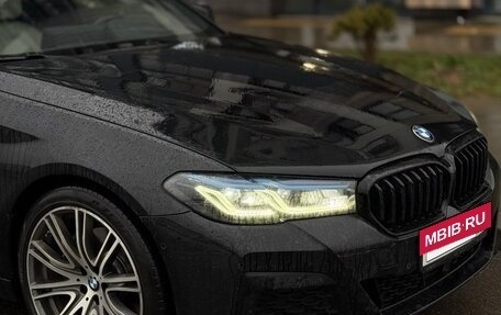 BMW 5 серия, 2021 год, 5 050 000 рублей, 3 фотография