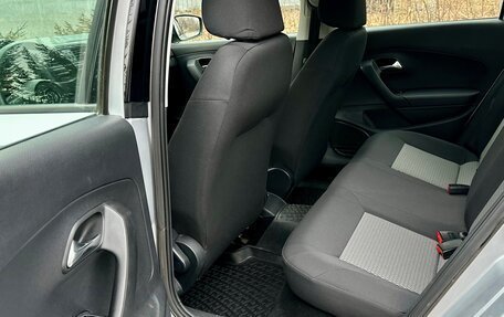 Volkswagen Polo VI (EU Market), 2012 год, 1 090 000 рублей, 30 фотография