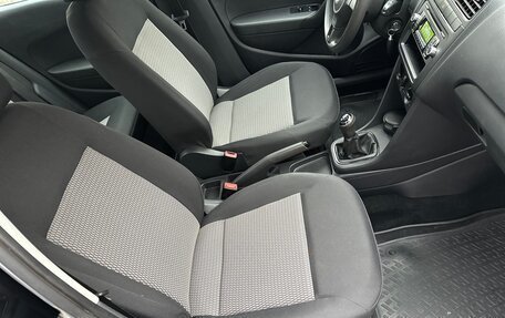 Volkswagen Polo VI (EU Market), 2012 год, 1 090 000 рублей, 32 фотография