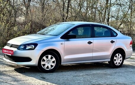 Volkswagen Polo VI (EU Market), 2012 год, 1 090 000 рублей, 34 фотография