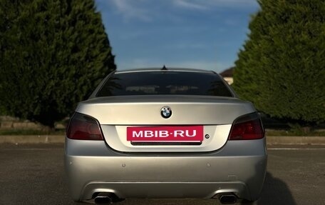 BMW 5 серия, 2004 год, 1 390 000 рублей, 17 фотография