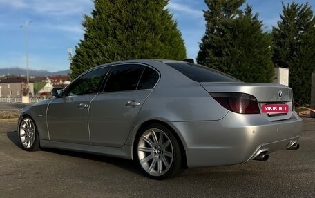 BMW 5 серия, 2004 год, 1 390 000 рублей, 16 фотография