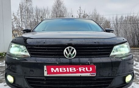 Volkswagen Jetta VI, 2014 год, 990 000 рублей, 13 фотография