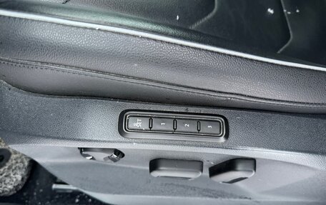 Volkswagen Tiguan II, 2018 год, 2 400 000 рублей, 9 фотография