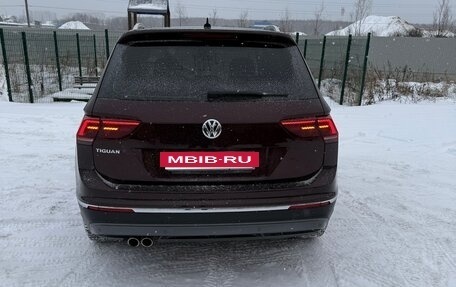 Volkswagen Tiguan II, 2018 год, 2 400 000 рублей, 7 фотография