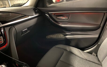 BMW 3 серия, 2017 год, 1 800 000 рублей, 12 фотография