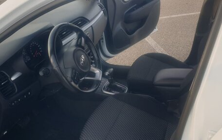 KIA Rio IV, 2018 год, 1 600 000 рублей, 15 фотография