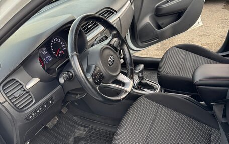 KIA Rio IV, 2018 год, 1 600 000 рублей, 10 фотография