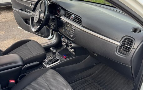 KIA Rio IV, 2018 год, 1 600 000 рублей, 11 фотография