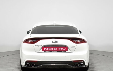 KIA Stinger I, 2018 год, 2 579 000 рублей, 6 фотография