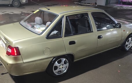 Daewoo Nexia I рестайлинг, 2010 год, 370 000 рублей, 4 фотография