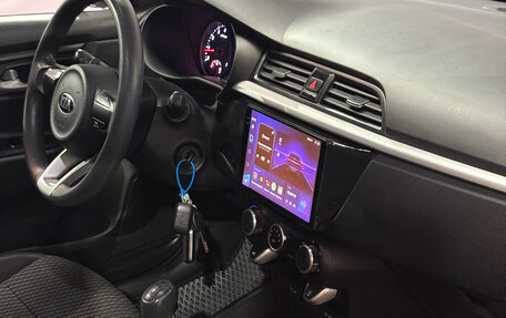 KIA Rio IV, 2017 год, 998 000 рублей, 11 фотография