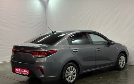 KIA Rio IV, 2017 год, 998 000 рублей, 16 фотография