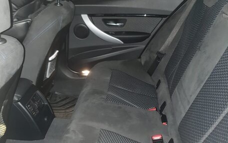 BMW 3 серия, 2016 год, 2 450 000 рублей, 12 фотография